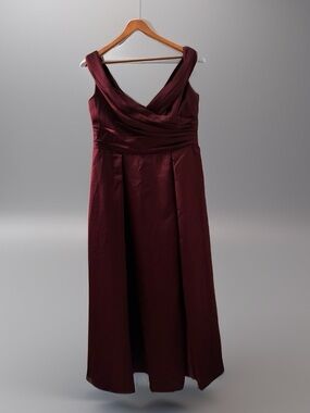 David's Bridal Burgundy V-Neck Pleated Bodice Maxi Dress